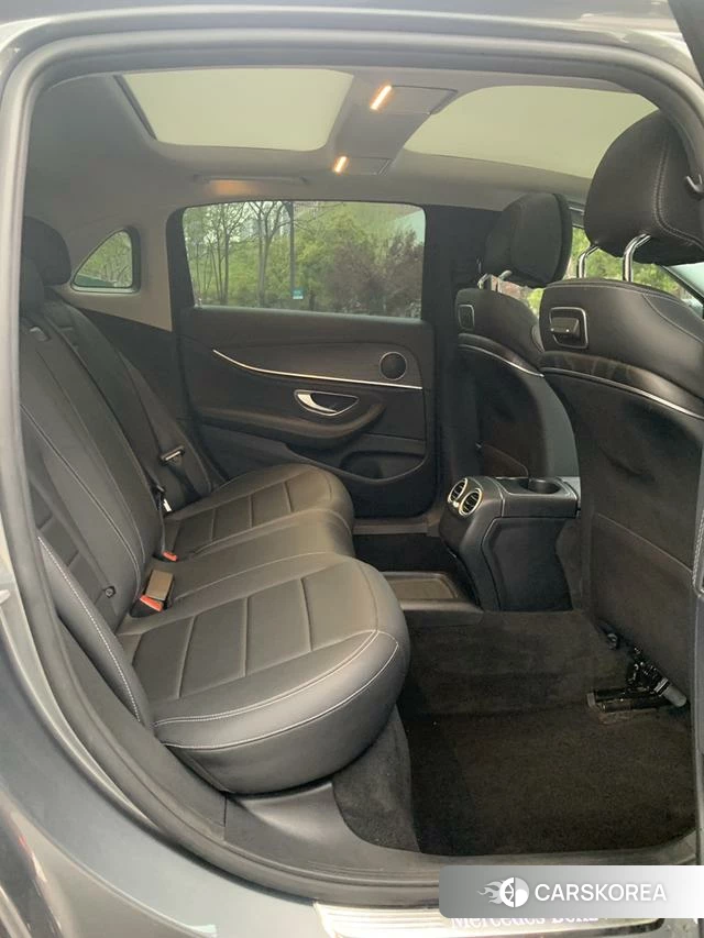 Mercedes-Benz E-class 2019 Темно-серый из Китая, фото 6