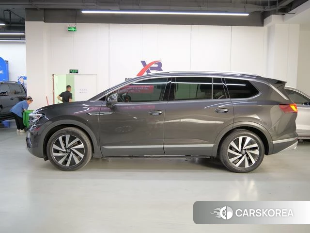 Volkswagen Lanjing 2022 Темно-серый из Китая, фото 6