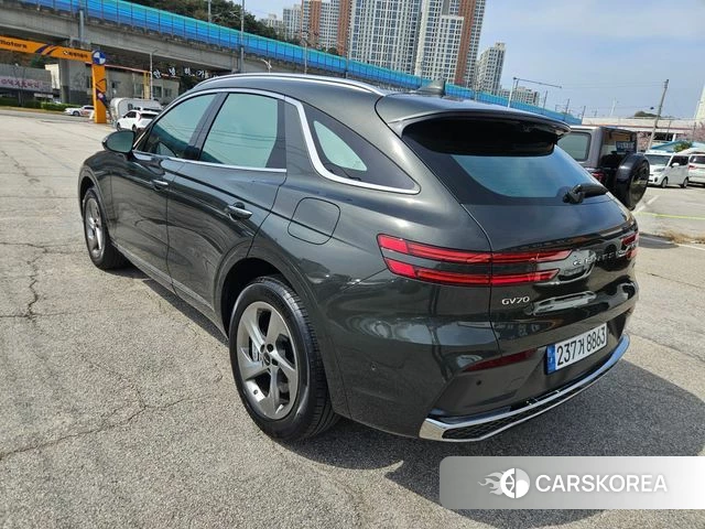 Genesis GV70 2024 Темно-зеленый из Кореи, фото 6