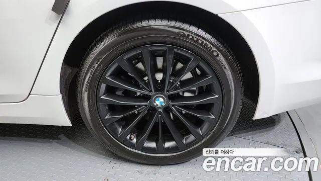 BMW 5 Series (G30) id 2699893 из Кореи 6