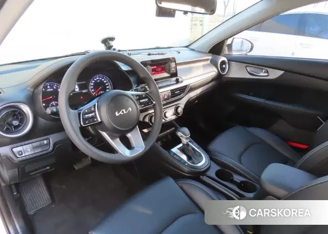 Kia The New K3 2nd generation 2021 Белый из Кореи, фото 6