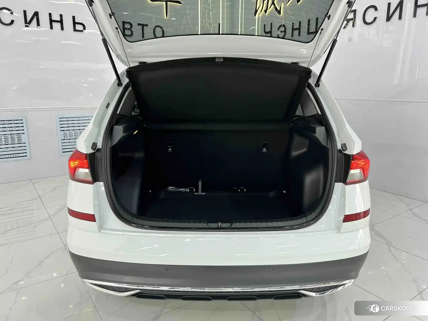 Skoda Kamiq 2024 Белый из Китая, фото 6