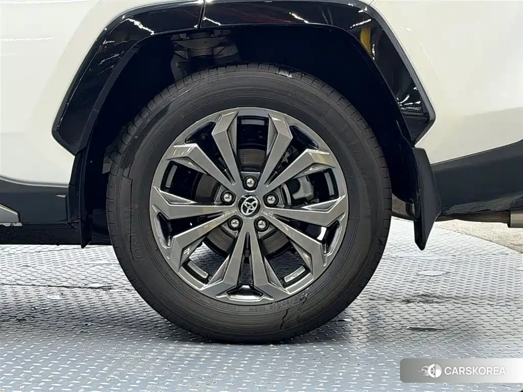Toyota RAV4 2026 Белый из Китая, фото 6