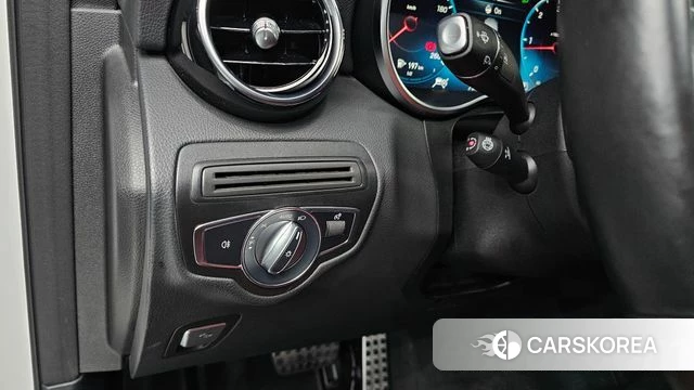 Mercedes-Benz GLC-Class X253 2021 Белый из Кореи, фото 6