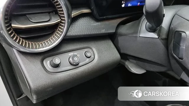 Chevrolet (GM Daewoo) Trax Crossover 2023 Белый из Кореи, фото 6