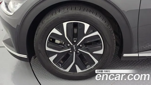 Kia EV6 2022 Серый из Кореи, фото 6