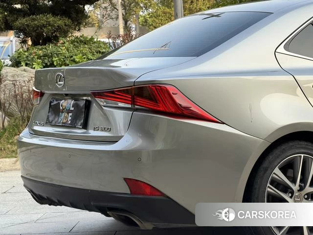 Lexus IS 2019 Темно-серый из Китая, фото 6