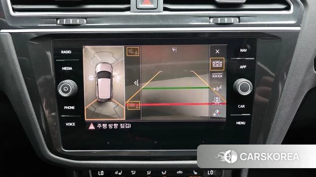 Volkswagen Tiguan second Generation 2018 Серебряный из Кореи, фото 6