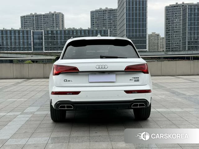 Audi Q5L 2023 Белый из Китая, фото 6