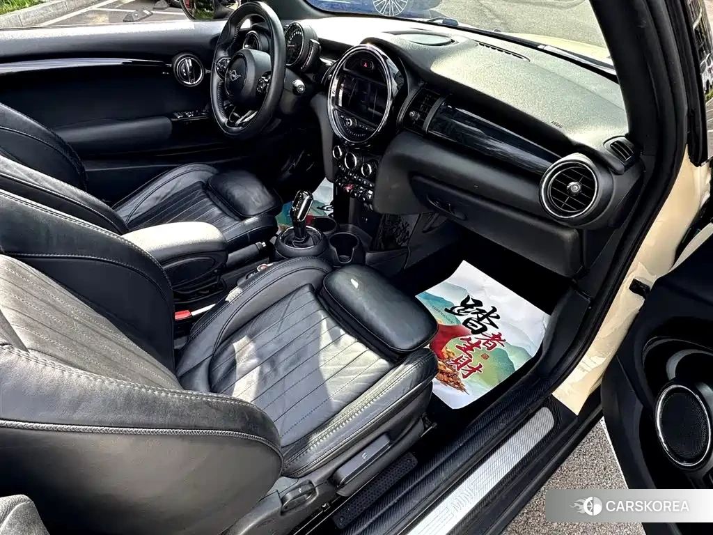 MINI Cooper 2019 Yellow/orange из Китая, фото 6