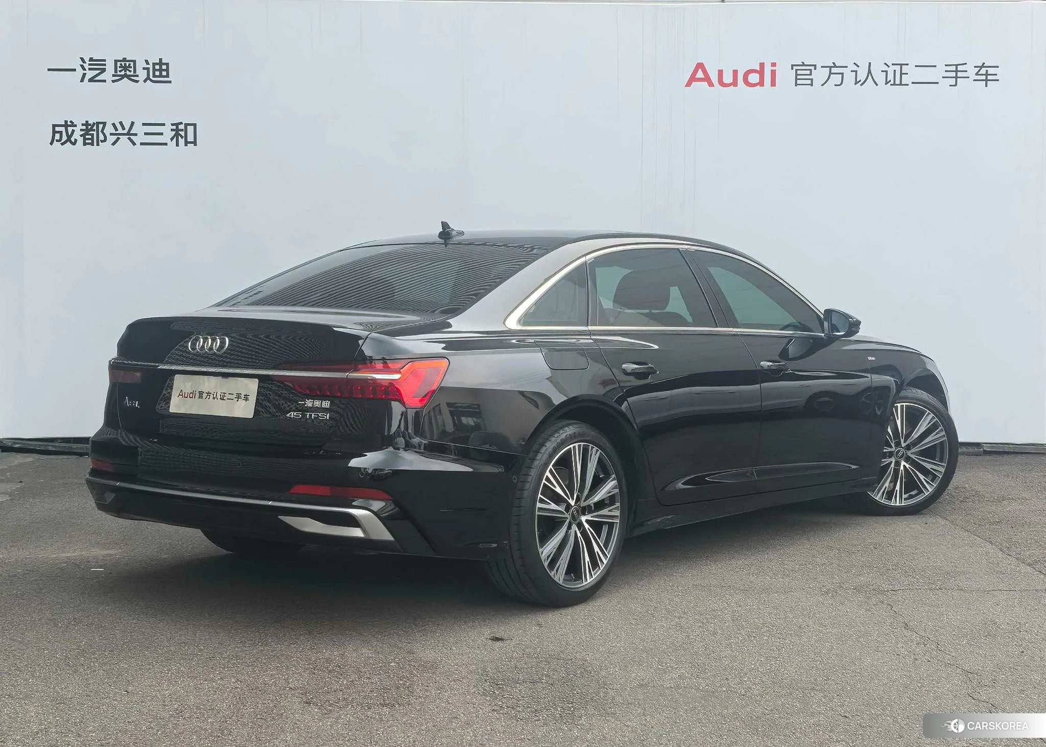 Audi A6L 2023 Черный из Китая, фото 6