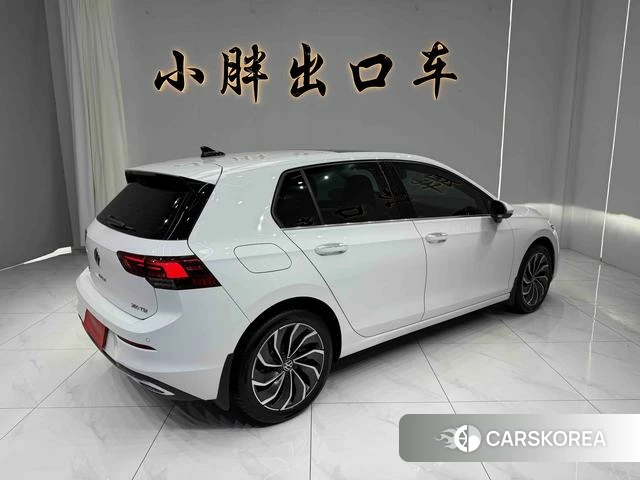 Volkswagen Golf 2023 Белый из Китая, фото 6