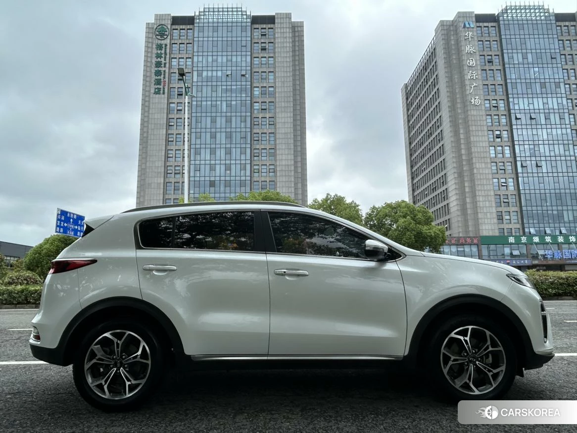 Kia KX5 2021 Белый из Китая, фото 6