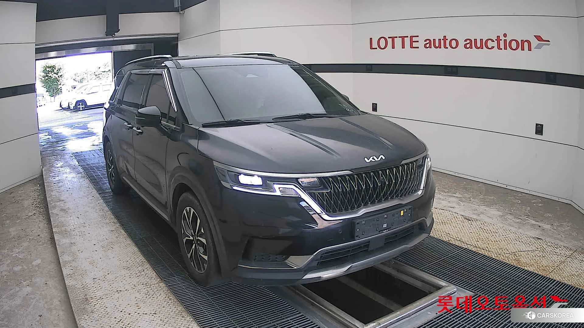 Kia Carnival 2022 Черный из Кореи, фото 6