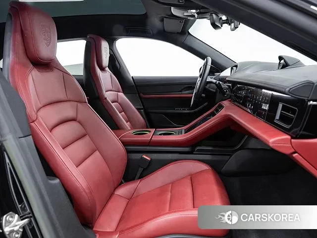 Porsche Taycan 2023 Черный из Кореи, фото 6