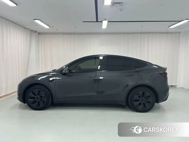 Tesla Model Y 2024 Темно-серый из Китая, фото 6