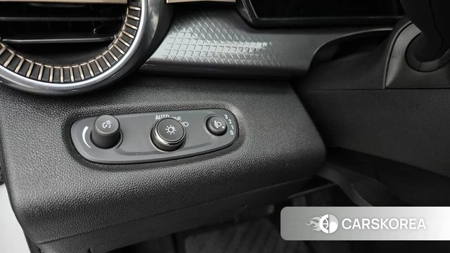 Chevrolet (GM Daewoo) Trax Crossover 2024 Белый из Кореи, фото 6