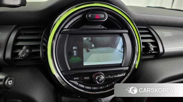 Mini Cooper 2018 Жемчужный цвет из Кореи, фото 6