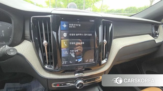 Volvo XC60 second Generation 2018 Белый из Кореи, фото 6