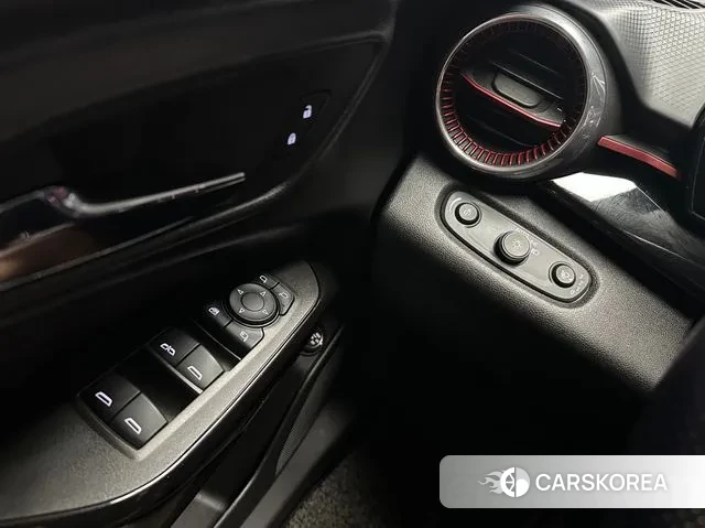 Chevrolet (GM Daewoo) Trax Crossover 2023 Белый из Кореи, фото 6