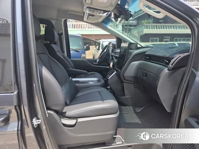 Hyundai Staria 2024 Серый из Кореи, фото 6