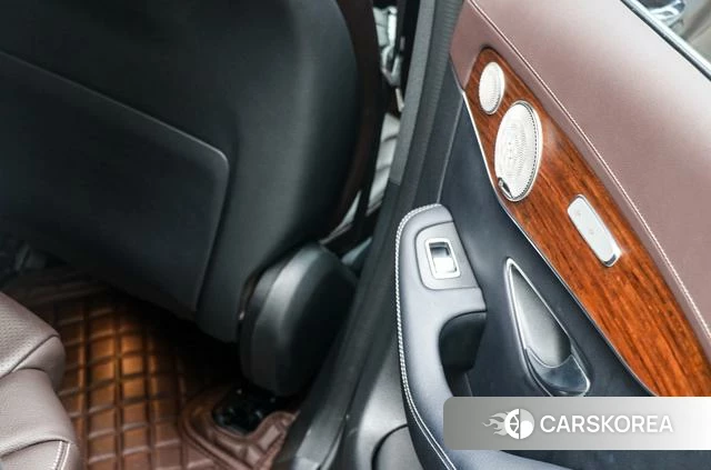 Mercedes-Benz GLC 2021 Черный из Китая, фото 6