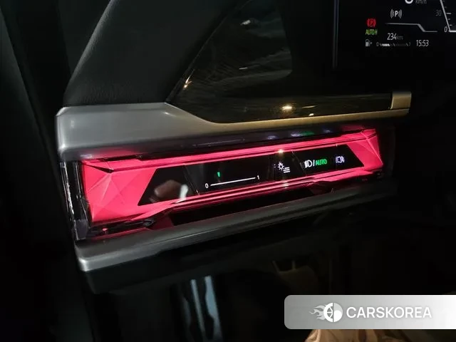 BMW 7 Series (G70) 2023 Черный из Кореи, фото 6