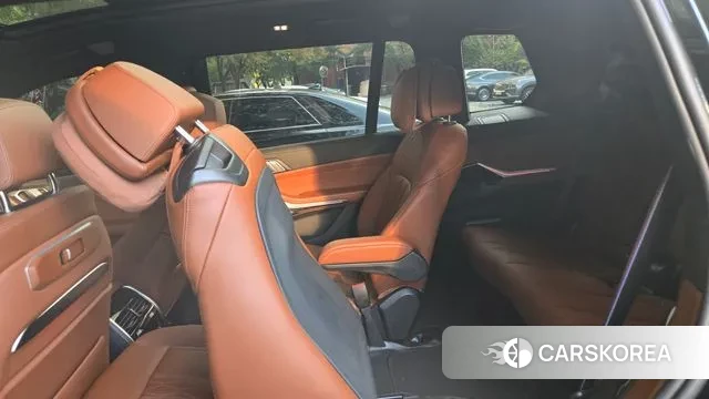 BMW X7 (G07) 2025 Черный из Кореи, фото 6