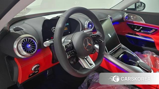 Mercedes-Benz AMG GT C192 2025 Белый из Кореи, фото 6