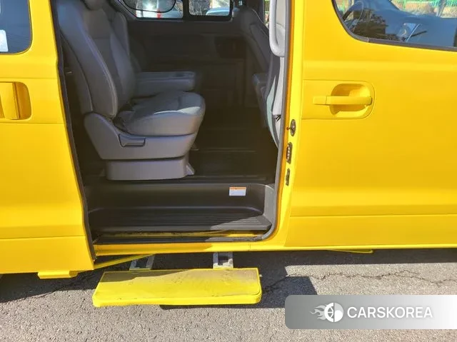 Hyundai The New Grand Starex 2019 Желтый из Кореи, фото 6