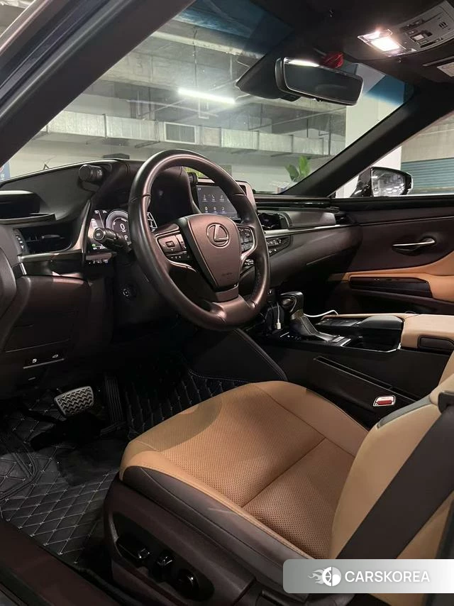 Lexus ES 2021 Шампань из Китая, фото 6