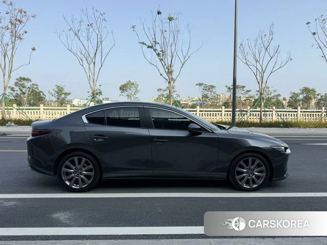 Mazda 3 Angkesaila 2023 Темно-серый из Китая, фото 6
