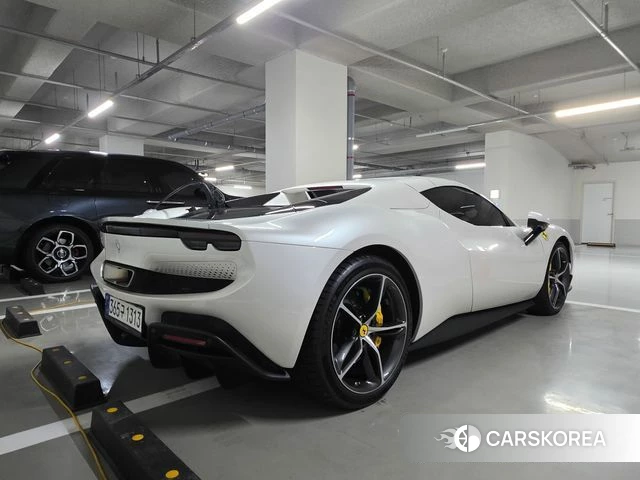 Ferrari 296 GTS 2024 Белый из Кореи, фото 6