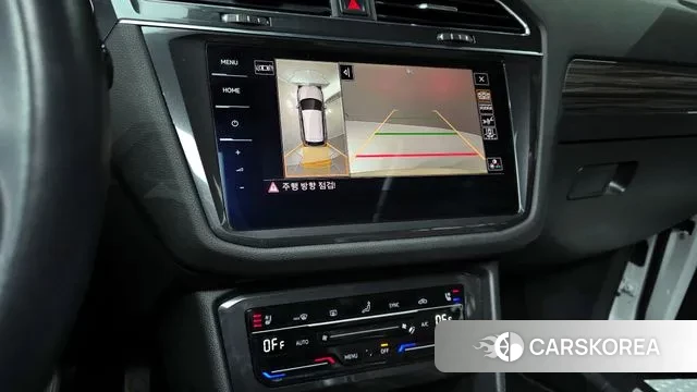 Volkswagen Tiguan Allspace 2023 Белый из Кореи, фото 6