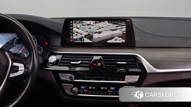 BMW 5 Series (G30) 2019 Белый из Кореи, фото 6