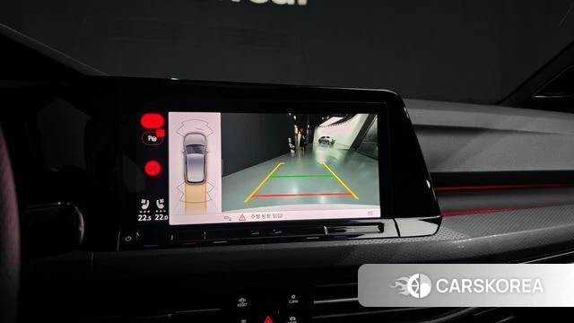 Volkswagen Golf 8th Generation 2023 Белый из Кореи, фото 6