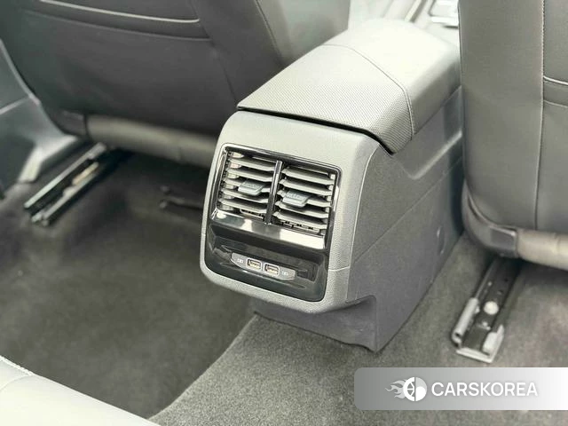 Volkswagen Sagitar 2023 Черный из Китая, фото 6