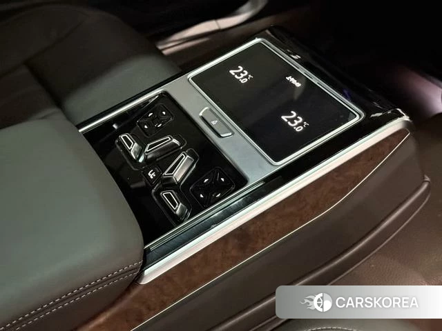 Audi A8 2019 Темно-серый из Китая, фото 6