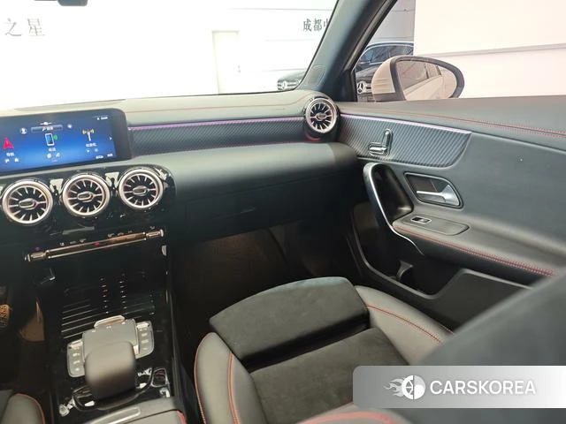 Mercedes-Benz Class A 2024 Белый из Китая, фото 6