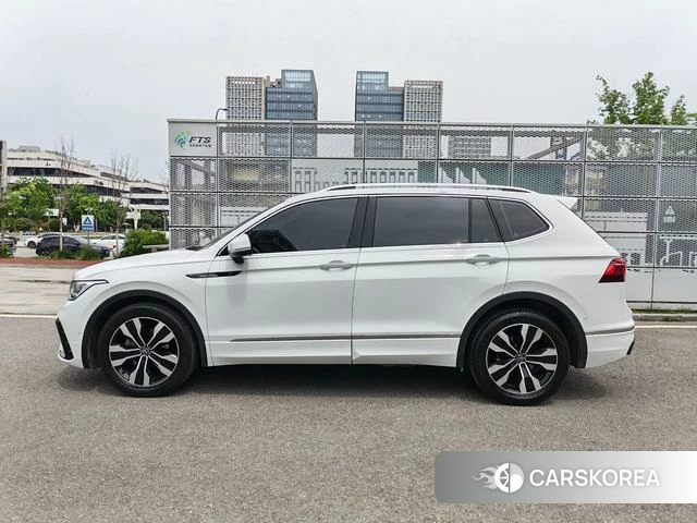 Volkswagen Tiguan L 2024 Белый из Китая, фото 6