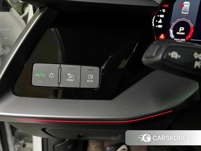 Audi A3 (8Y) 2023 Белый из Кореи, фото 6