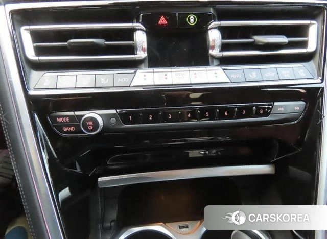 BMW 8 Series (G15) 2024 Серебристо-серый из Кореи, фото 6