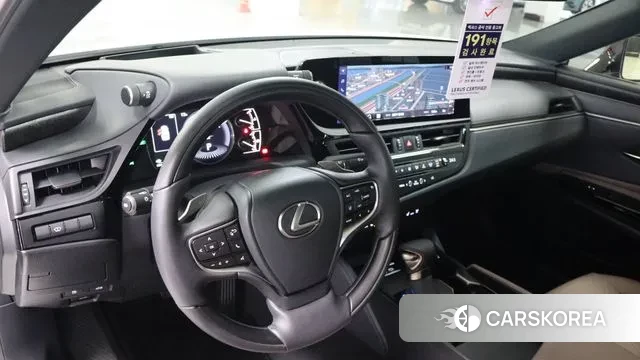 Lexus ES300h 7th generation 2025 Белый из Кореи, фото 6