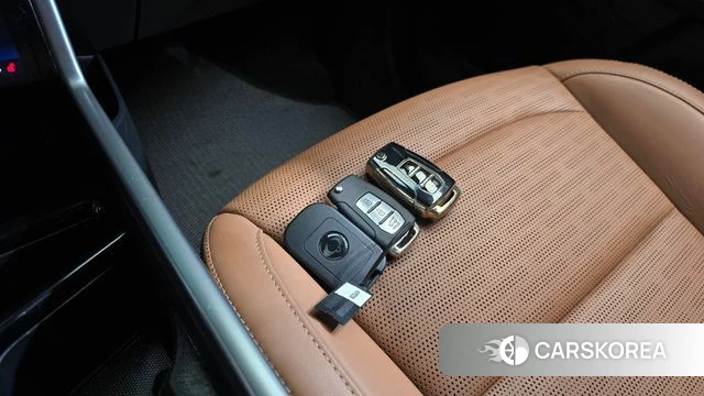 Ssangyong Torres 2023 Черный из Кореи, фото 6