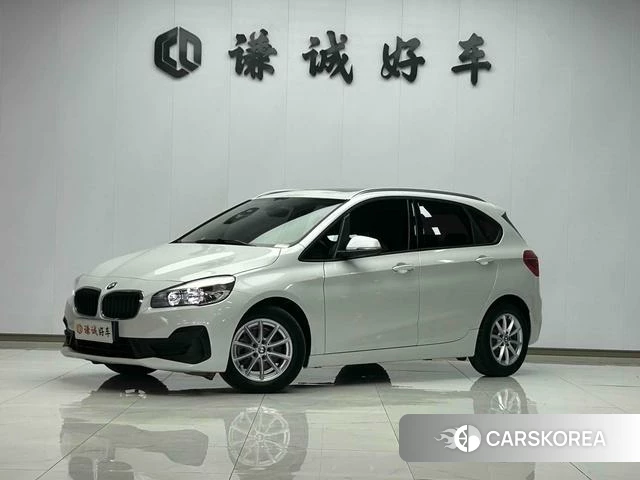BMW 2 series station wagon 2018 Белый из Китая, фото 6