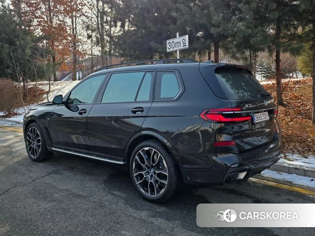 BMW X7 (G07) 2026 Черный из Кореи, фото 6