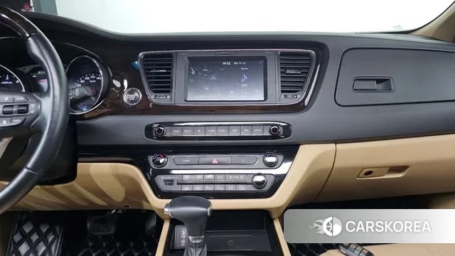 Kia The New Carnival 2018 Белый из Кореи, фото 6