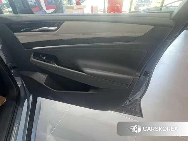 Volkswagen ID.7 VIZZION 2025 Серебристо-серый из Китая, фото 6