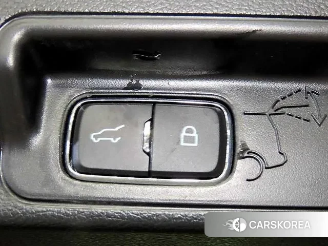 Ford Explorer 6th Generation 2022 Белый из Кореи, фото 6