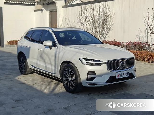 Volvo XC60 2022 Белый из Китая, фото 6